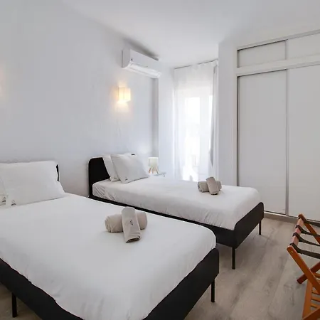 Sunny 3bd Pool Ac Wi-fi Bbq Terrace