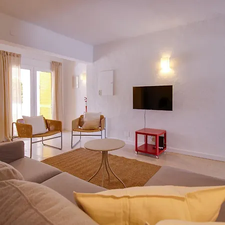 Sunny 3bd Pool Ac Wi-fi Bbq Terrace